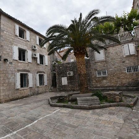 Hostel Michel Budva Exteriér fotografie