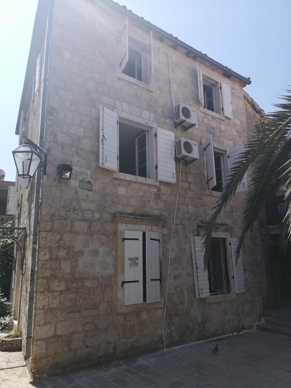 Hostel Michel Budva Exteriér fotografie