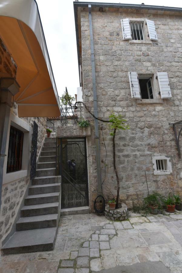 Hostel Michel Budva Exteriér fotografie