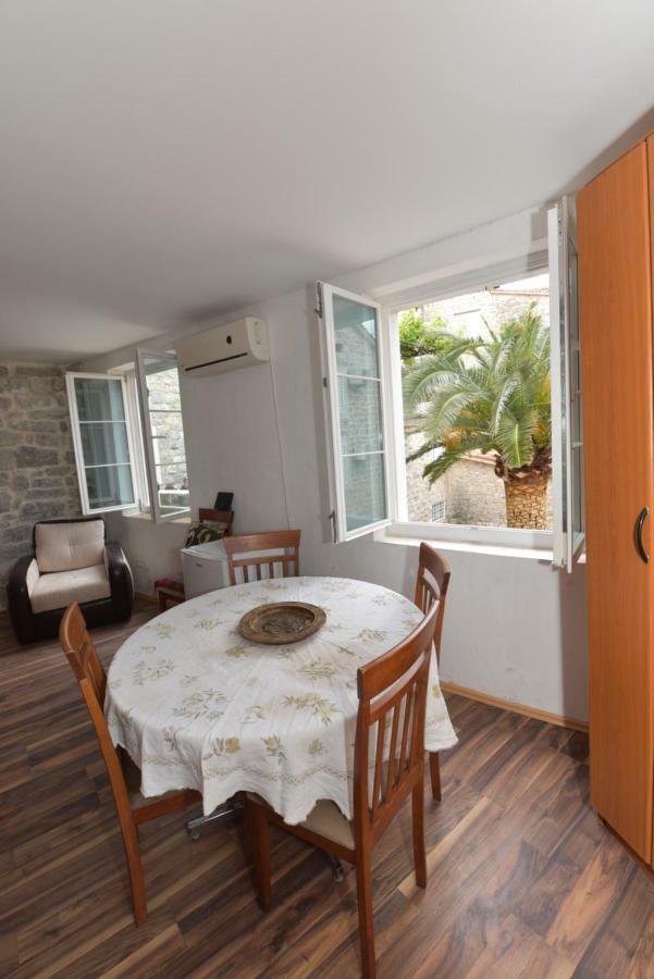 Hostel Michel Budva Exteriér fotografie