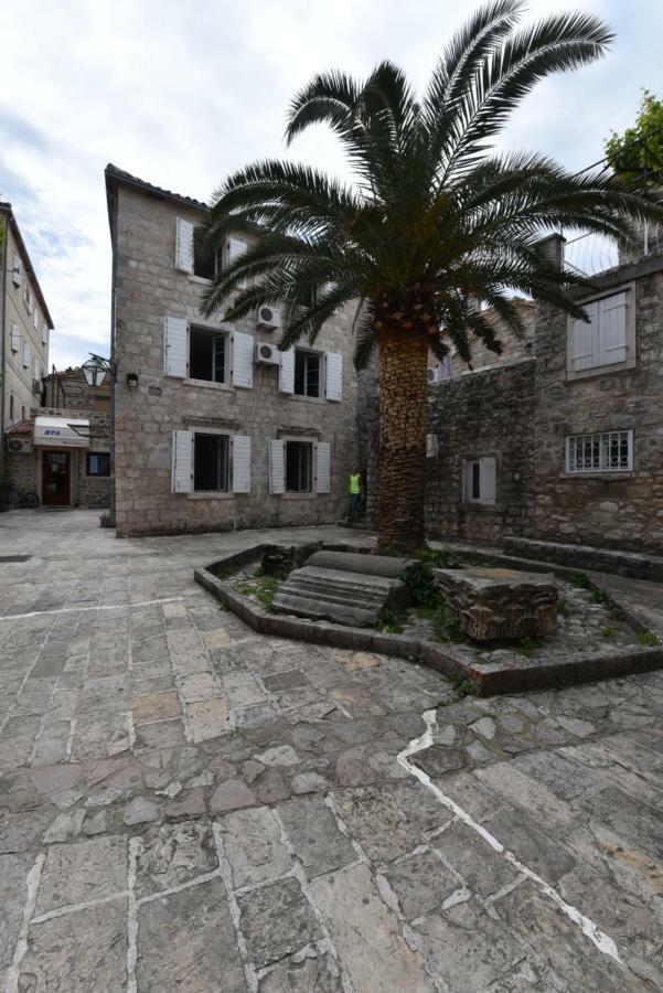 Hostel Michel Budva Exteriér fotografie