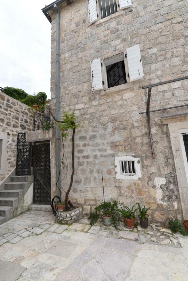 Hostel Michel Budva Exteriér fotografie