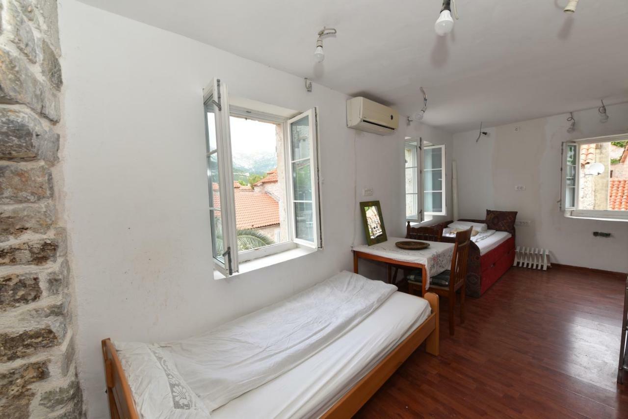 Hostel Michel Budva Exteriér fotografie