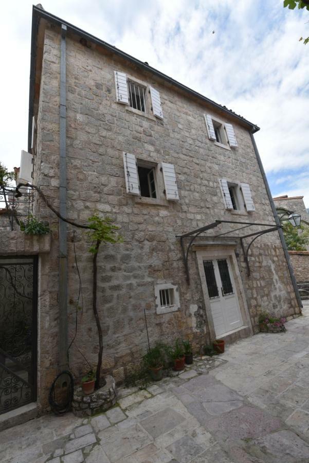 Hostel Michel Budva Exteriér fotografie